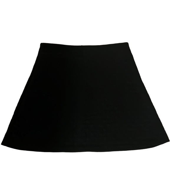 Black Skirt - Picture 3 of 7